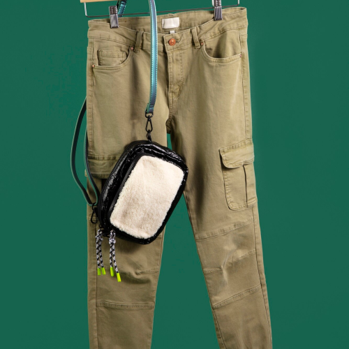 Six-pocket trousers